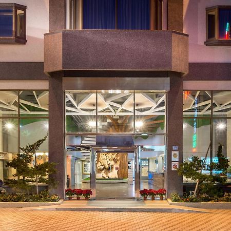 Yadi Hotel Пули Екстериор снимка