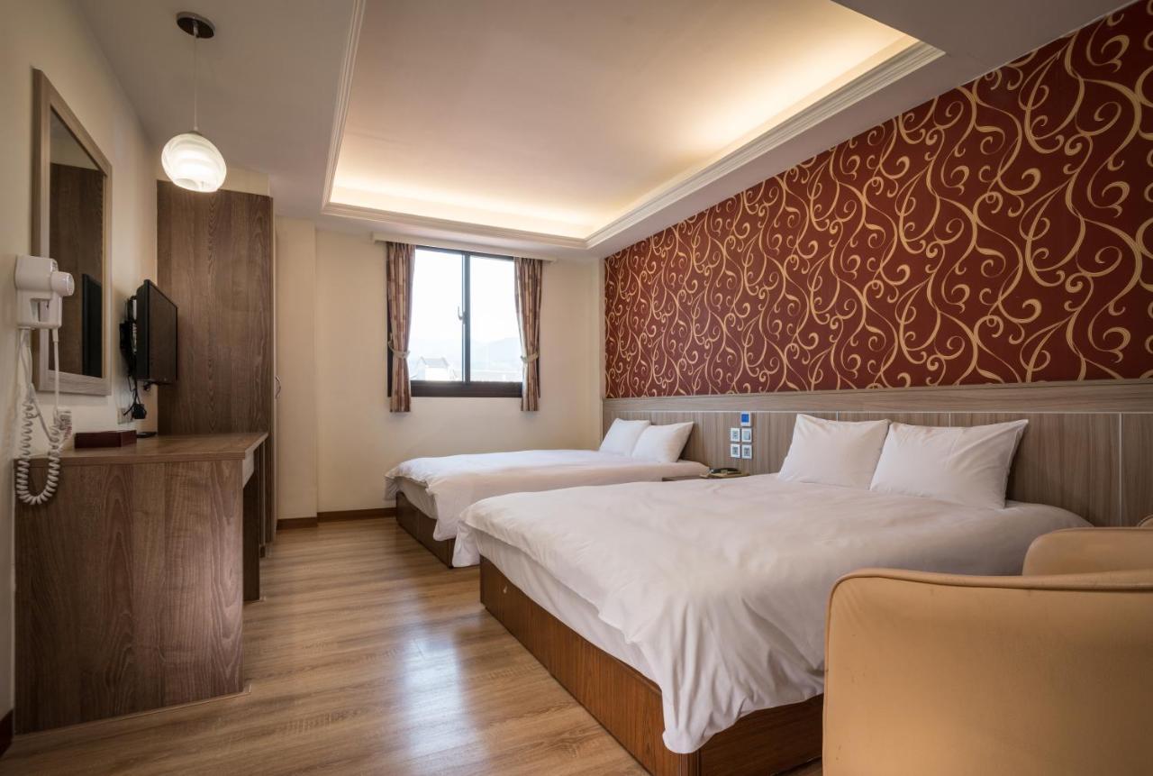 Yadi Hotel Пули Екстериор снимка