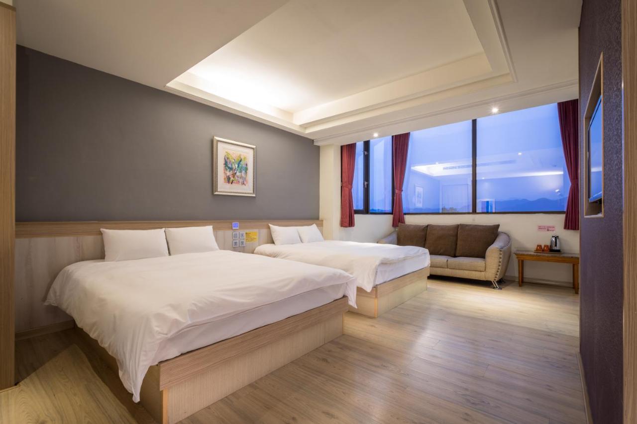 Yadi Hotel Пули Екстериор снимка