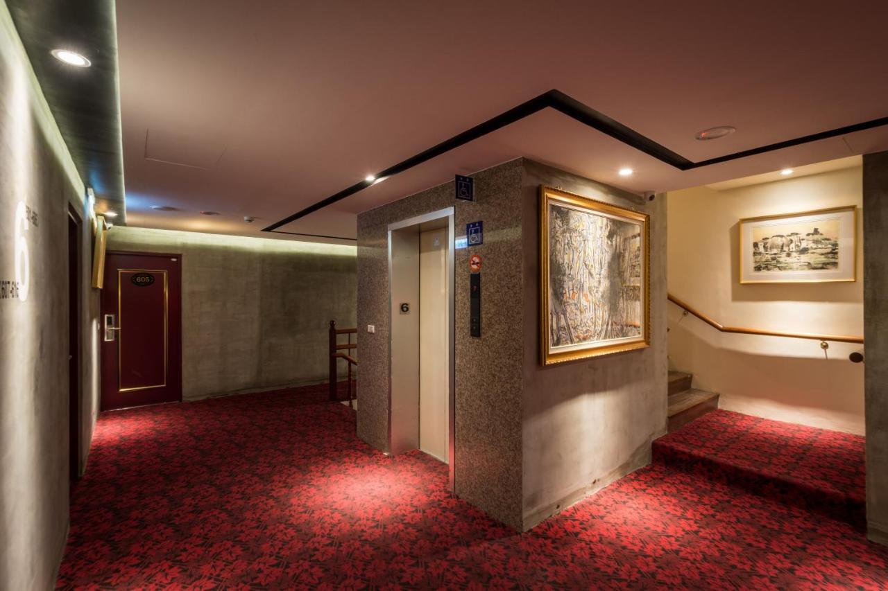 Yadi Hotel Пули Екстериор снимка