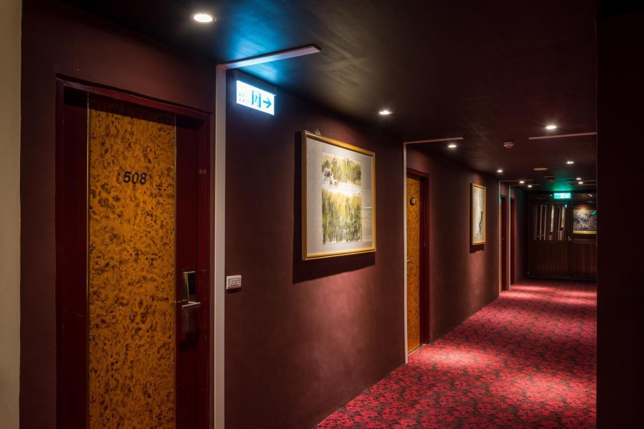 Yadi Hotel Пули Екстериор снимка